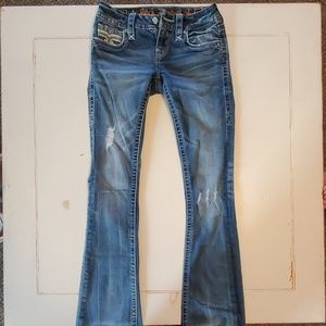 Rock revival Jean's